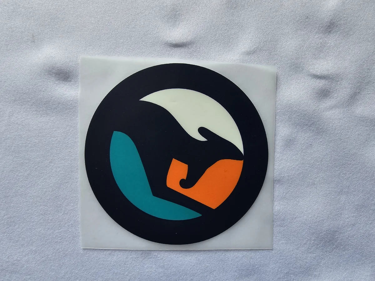 Emblema termoadeziva personalizata realizata in serie